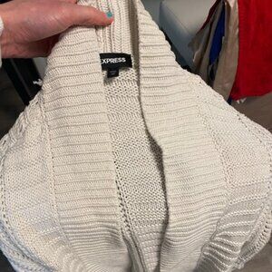 Express Size XS Women's White Knit Sweater